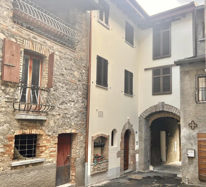 AFFITTASI GRAZIOSO 2.5 LOCALI CON BALCONE A RIVA SAN VITALE, foto 8