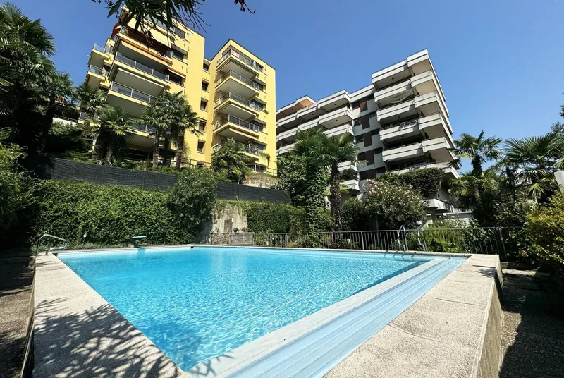 OCCASIONE - 3.5 VISTA LAGO IN RESIDENZA CON PISCINA A LUGANO, photo 2