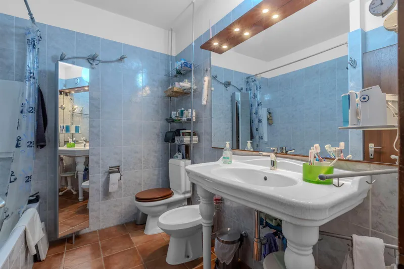 OCCASIONE - 3.5 VISTA LAGO IN RESIDENZA CON PISCINA A LUGANO, photo 8