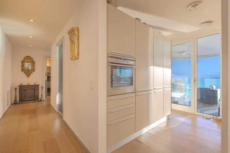 FAVOLOSO 3.5 LOCALI CON ACCESSO PRIVATO AL LAGO A MELIDE, foto 1