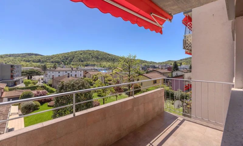 3.5 LOCALI RISTRUTTURATO CON VISTA APERTA NEL VERDE A STABIO, foto 2