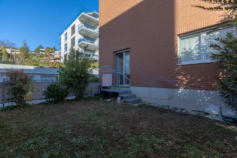 STUPENDO E MODERNO 2.5 LOC. CON GIARDINO PRIVATO A MASSAGNO, foto 9