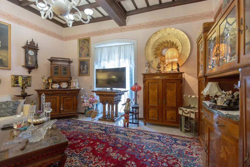 ROMANTICA VILLA STORICA 6.5 LOCALI CON CORTE A BRISSAGO, photo 5