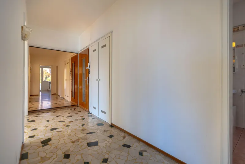 SPAZIOSO 3.5 LOCALI PIANO ALTO CON VISTA APERTA A CHIASSO, foto 10