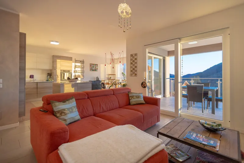 SPLENDIDA CASA UNIFAMILIARE 6.5 CON GIARDINO NEL MALCANTONE, foto 3