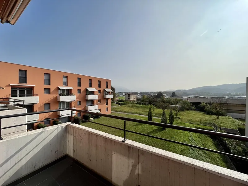 AFFITTASI MODERNO 4.5 LOCALI DUPLEX CON TERRAZZA A STABIO, foto 3