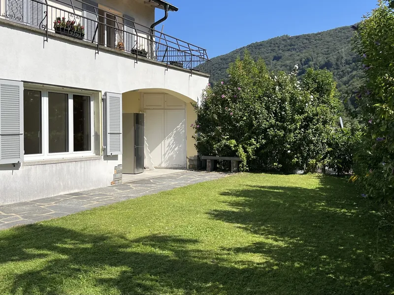 AFFITTASI 2.5 LOCALI CON GIARDINO E PISCINA A BARBENGO, Foto 2