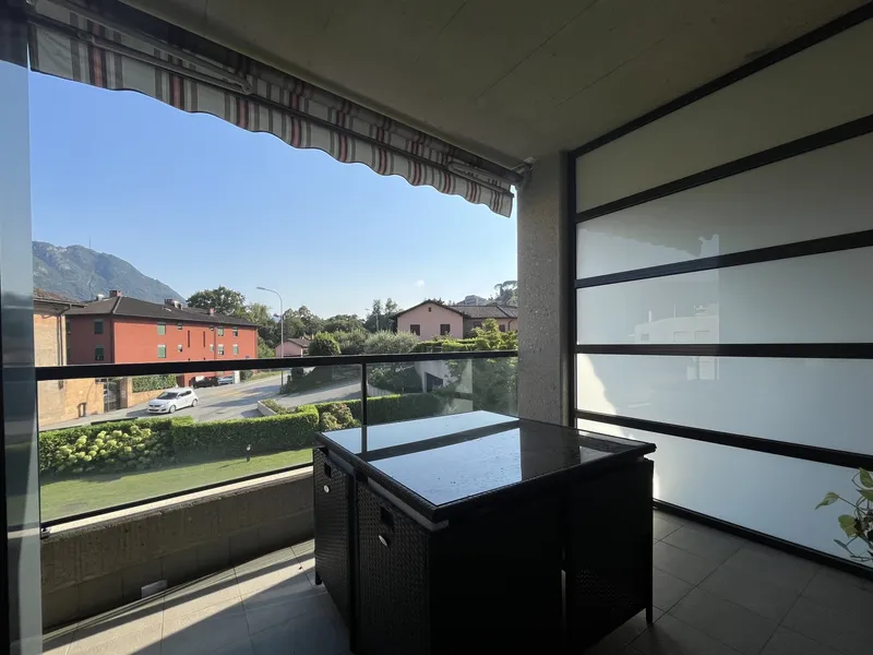 AFFITTASI MODERNO 4.5 IN RESIDENZA PRESTIGIOSA A SORENGO, Foto 3