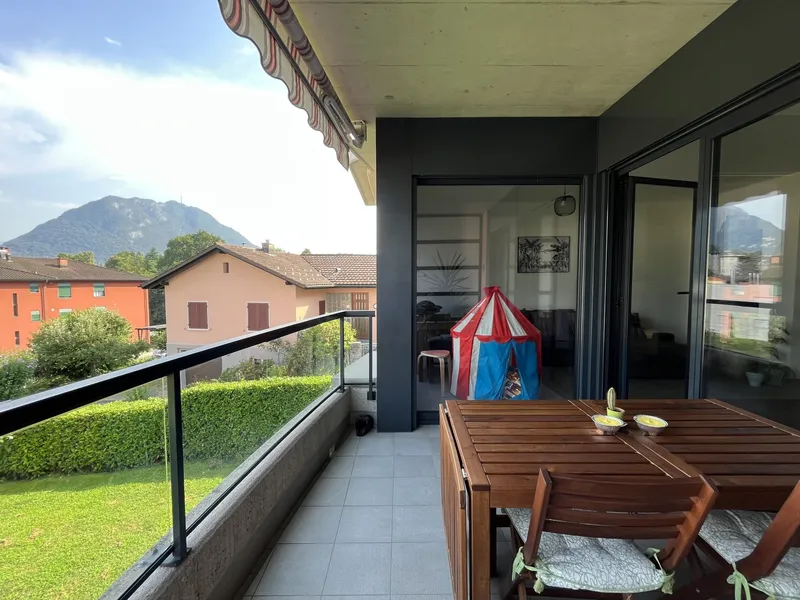 AFFITTASI MODERNO ATTICO 4.5 CON TERRAZZA A LUGANO SORENGO, Foto 1