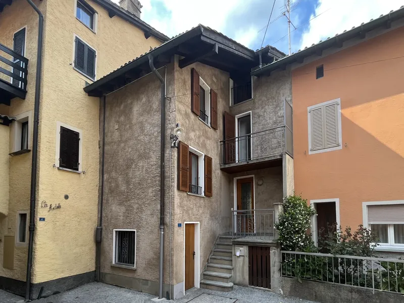 AFFITTASI CASA DI NUCLEO 4.5 LOCALI RIMODERNATA A CANOBBIO, foto 2