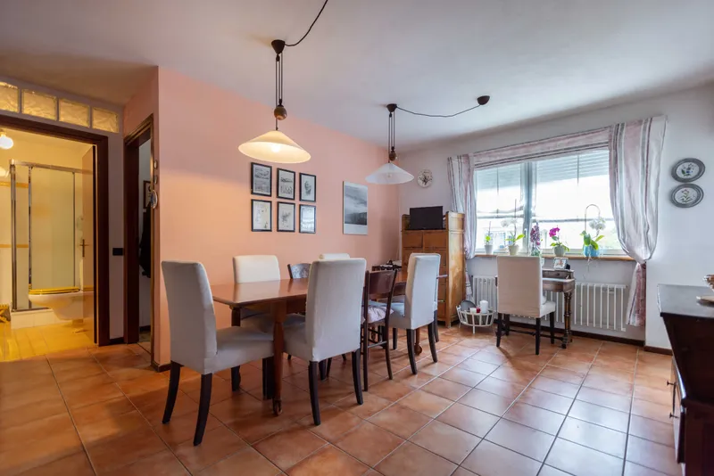 OCCASIONE - 5.5 LOCALI CON 3 TERRAZZE A MORBIO INFERIORE, Foto 4