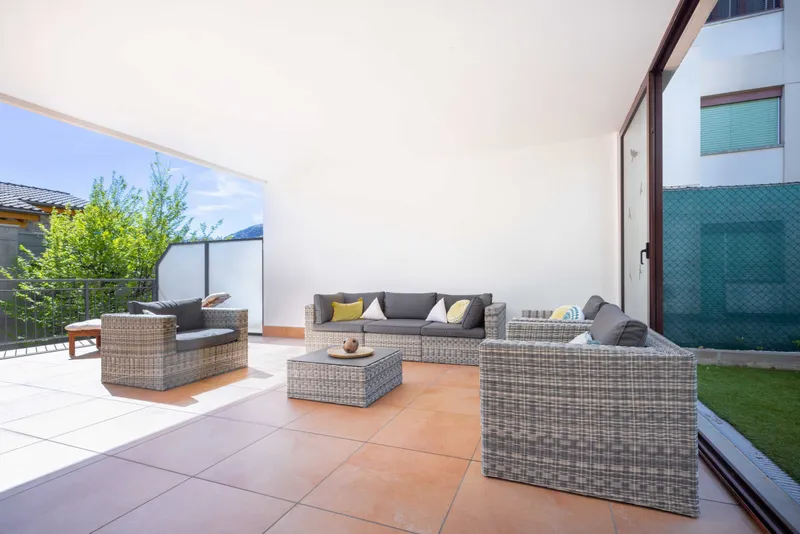 AMPIO 3.5 LOCALI RINNOVATO CON GRANDE TERRAZZA A MELIDE, photo 2