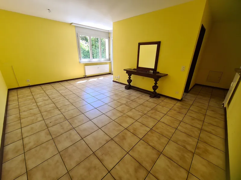 CONFORTEVOLE 3.5 LOCALI CON GIARDINO PRIVATO A BREGANZONA, Foto 3