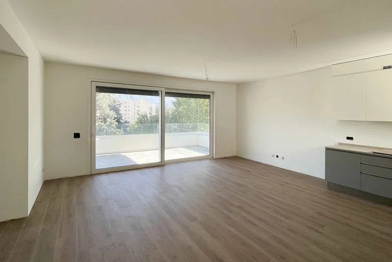 PRIMA LOCAZIONE - AFFITTASI NUOVO 3.5 LOCALI A LUGANO, photo 3