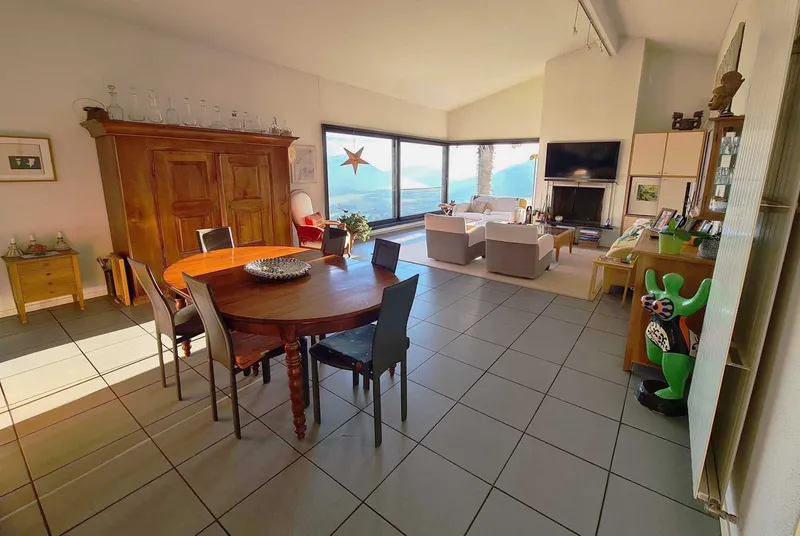 CASA UNIFAMILIARE 6.5 LOC. VISTA LAGO CON GIARDINO A BIOGGIO, foto 2