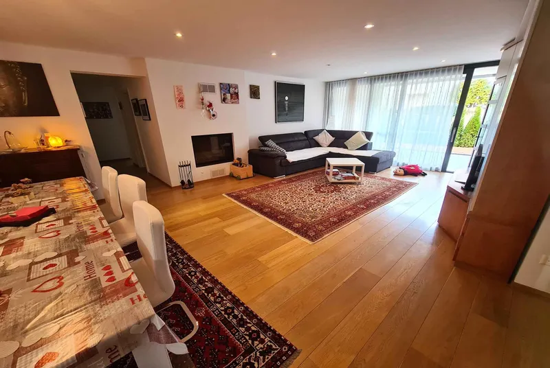 MODERNO 5.5 LOCALI CON GIARDINO E PISCINA A PONTE CAPRIASCA, foto 4
