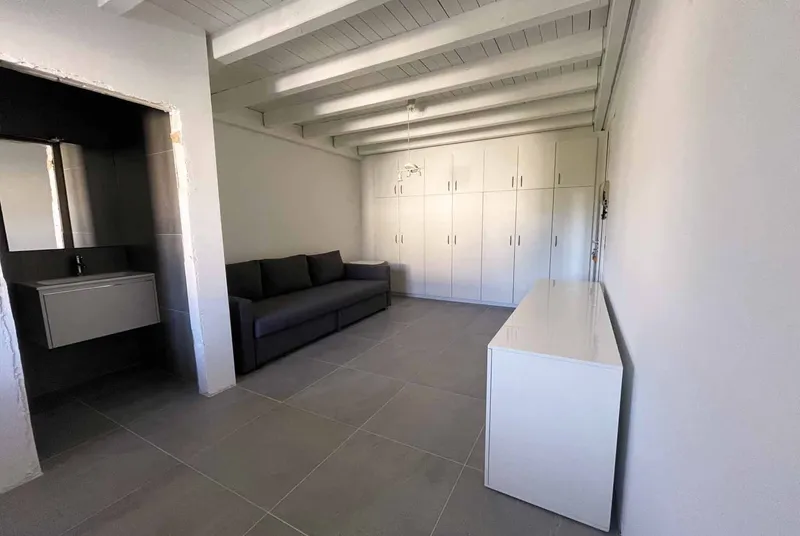 AFFITTASI 1.5 RINNOVATO IN RESIDENCE CON PISCINA A CASLANO, foto 3