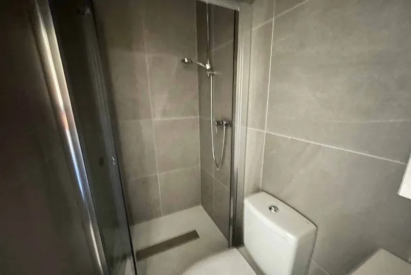 AFFITTASI 1.5 RINNOVATO IN RESIDENCE CON PISCINA A CASLANO, foto 5