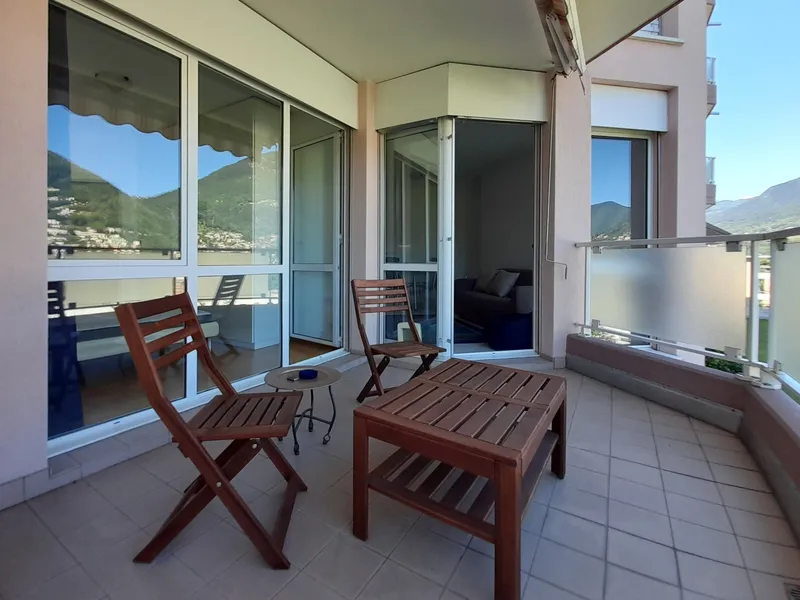 AFFITTASI COMODO 2.5 LOCALI ARREDATO VISTA LAGO A LUGANO, foto 6
