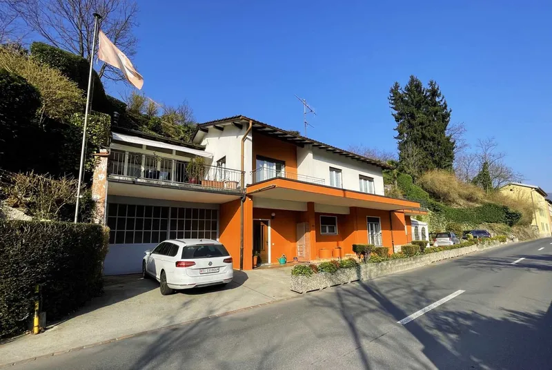 OCCASIONE - CASA CON TERRENO EDIFICABILE A PONTE CREMENAGA, Foto 2