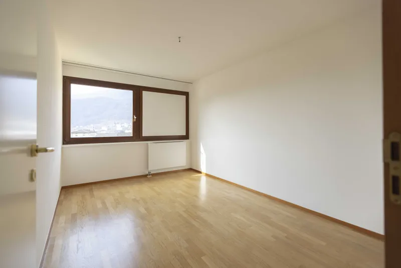 SPAZIOSO 4.5 LOCALI CON TERRAZZA E VISTA APERTA A CADEMPINO, foto 8