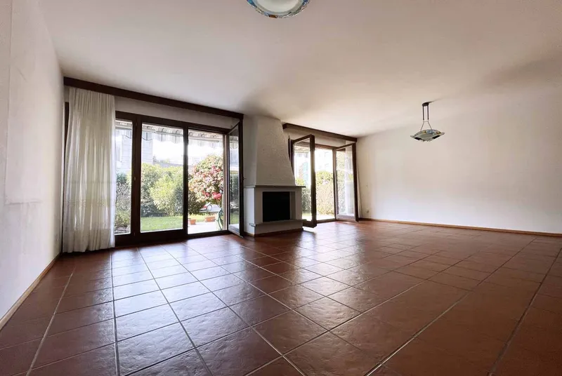 VILLA A SCHIERA CON TERRAZZA ED AMPIO GIARDINO A PREGASSONA, photo 3