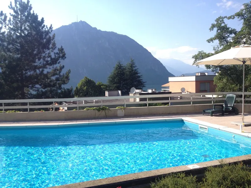 STUPENDO 2.5 LOCALI VISTA LAGO CON GIARDINO A BISSONE, foto 9