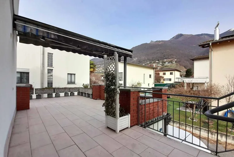 APPARTAMENTO 4.5 LOCALI CON AMPIE TERRAZZE A CUGNASCO, foto 1