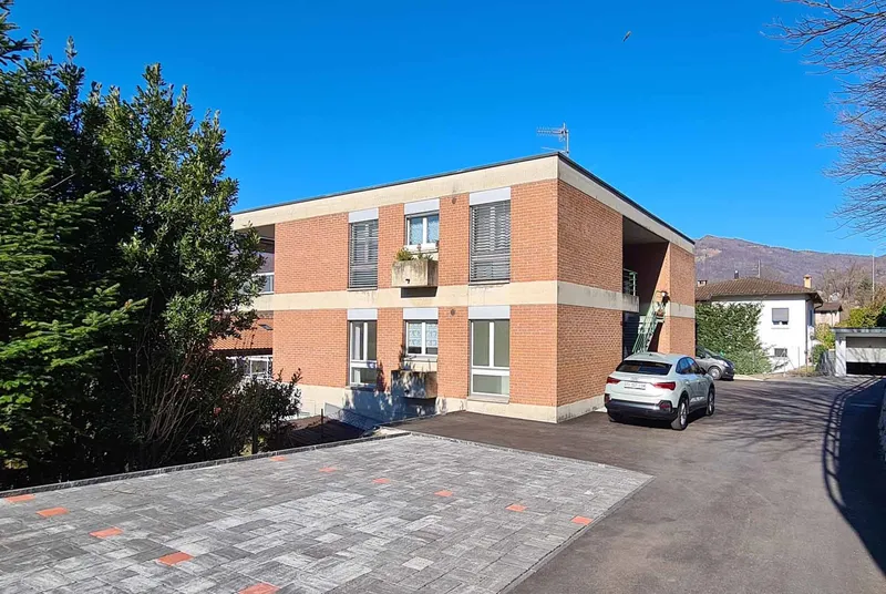 SPAZIOSO 3.5 LOCALI CON AMPIA TERRAZZA E VISTA APERTA A DINO, Foto 1