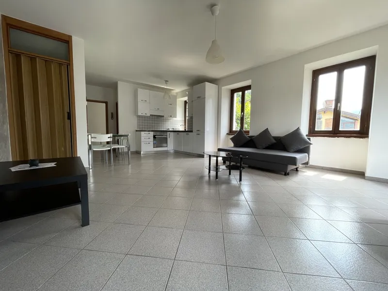 GRANDE DUPLEX 3.5 LOCALI ARREDATO CON TERRAZZA A CAPOLAGO, foto 3