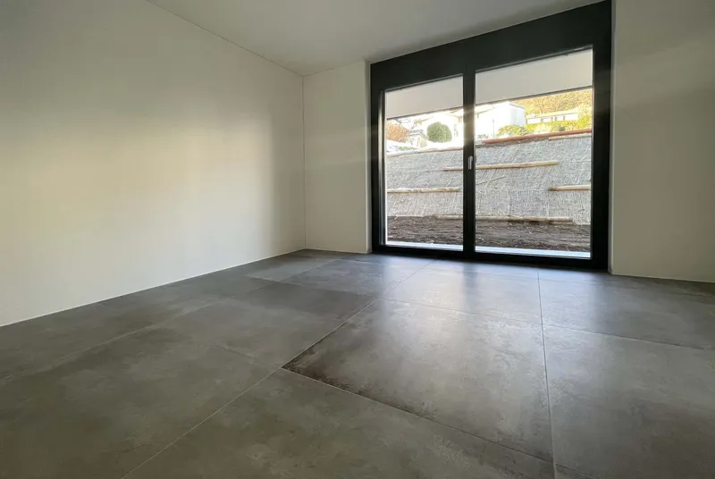 AFFITTASI NUOVO 3.5 CON TERRAZZA E GIARDINO IN COLLINA D'ORO, photo 8