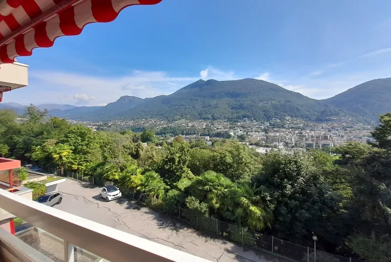 AFFITTASI MODERNO ED AMPIO 3.5 LOCALI CON TERRAZZA A PORZA, Foto 13