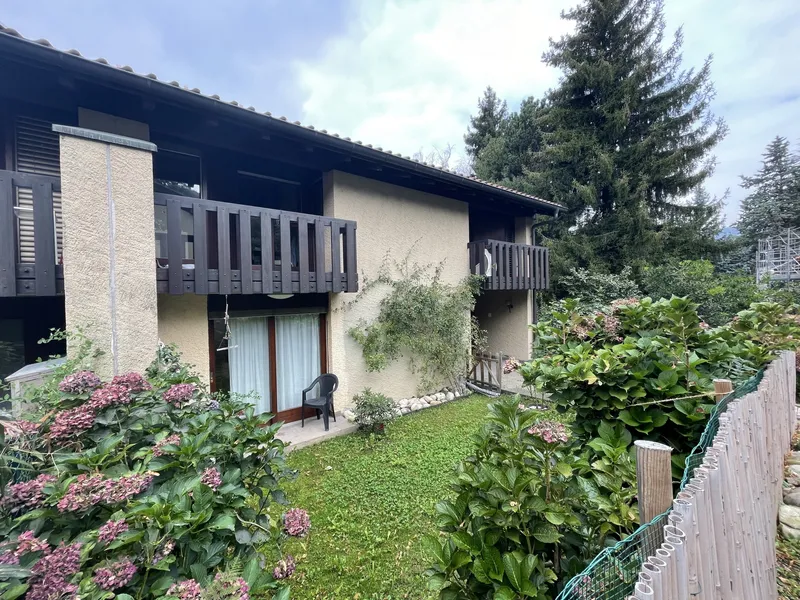 BELLISSIMA VILLA A SCHIERA 5.5 IMMERSA NEL VERDE A ORIGLIO, foto 2