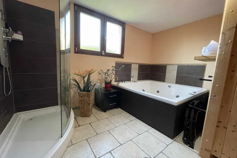 VILLA MODERNA DI 6.5 LOCALI CON SPA E GIARDINO A GRAVESANO, foto 11