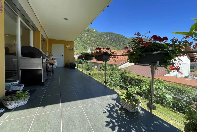 BELLISSIMO 4.5 CON AMPIA TERRAZZA DI 40 MQ A RIVA SAN VITALE, foto 3