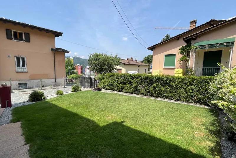 OCCASIONE - CASA UNIFAMILIARE CON AMPIO GIARDINO A MENDRISIO, foto 4