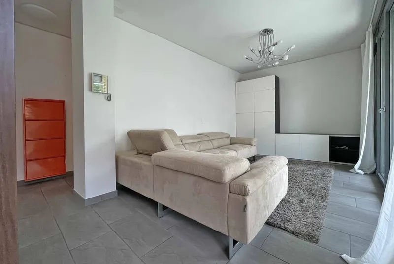 MODERNO 3.5 LOCALI IN ZONA CENTRALE E PIANEGGIANTE A LUGANO, Foto 3