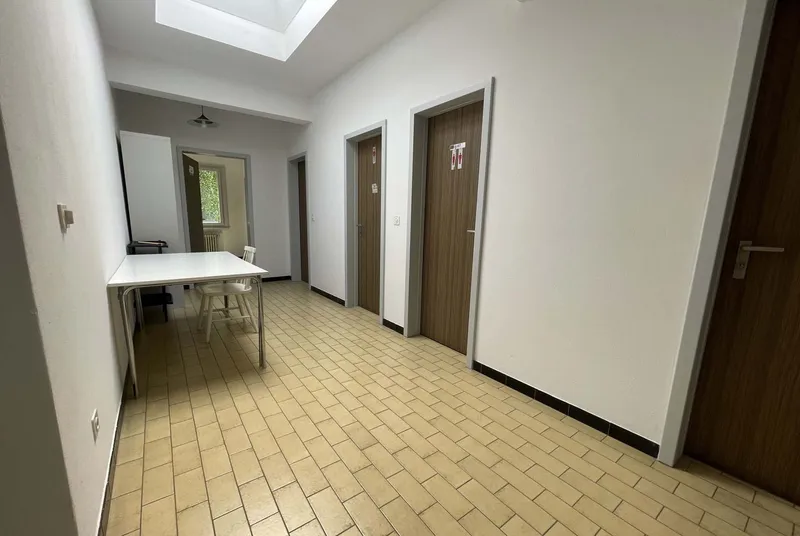 ENORME SPAZIO COMMERCIALE POLIFUNZIONALE A BALERNA, photo 6