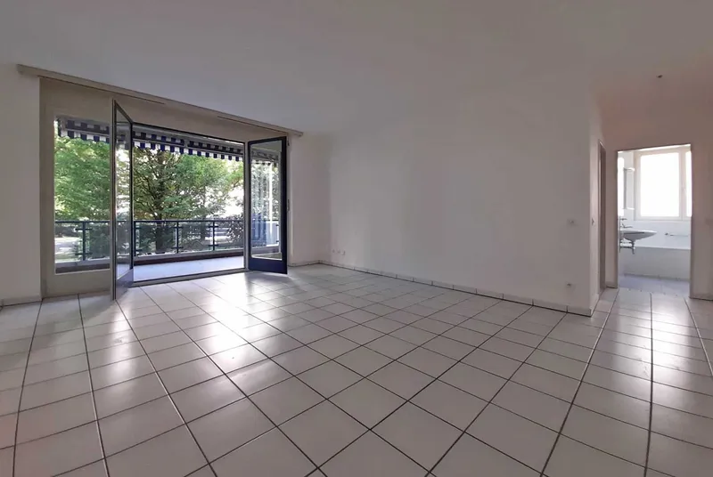 AFFITTASI 3.5 LOCALI CON AMPIA TERRAZZA A LUGANO, foto 6