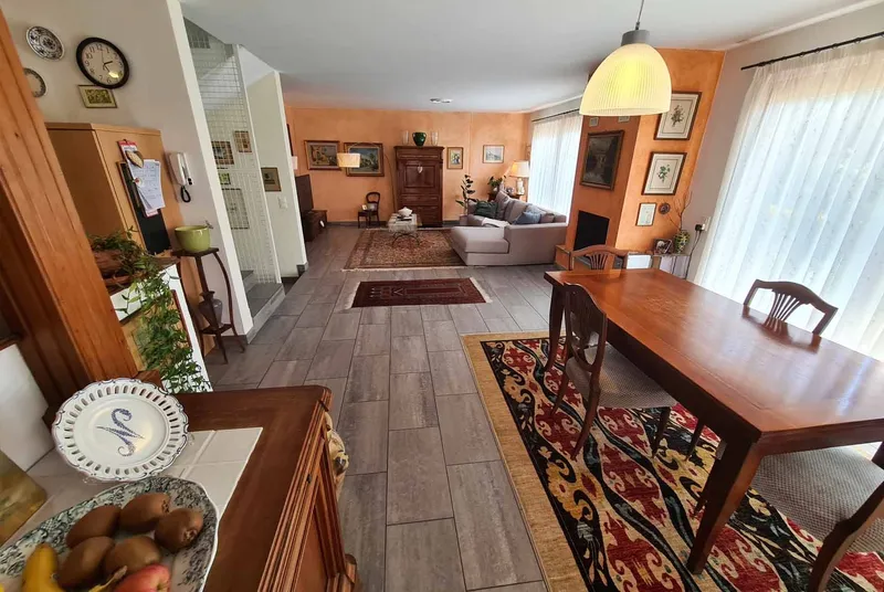 FAVOLOSA CASA UNIFAMILIARE 6.5 LOCALI VISTA LAGO A VERNATE, foto 3