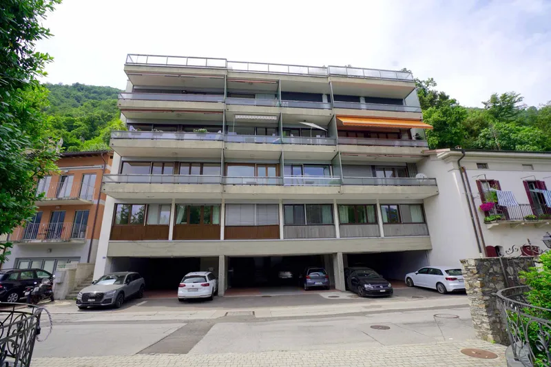 SPLENDIDO 3.5 LOCALI CON TERRAZZA FRONTE LAGO A MELIDE, foto 12