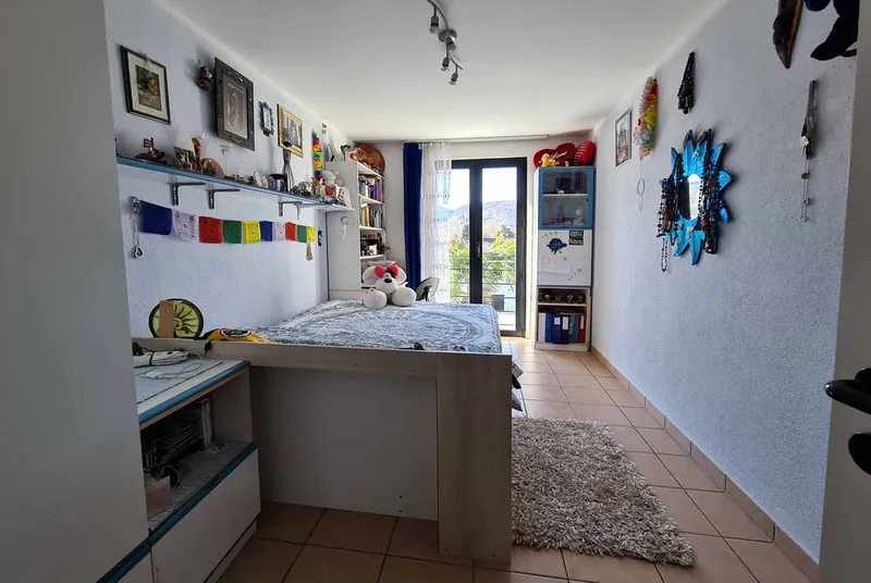 SPAZIOSA VILLA 6.5 LOCALI CON AMPIO GIARDINO A FIGINO, foto 9