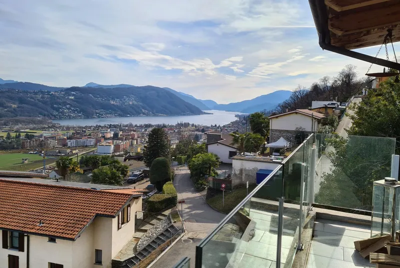 SPAZIOSO ATTICO 5.5 CON AMPIA TERRAZZA VISTA LAGO A BIOGGIO, photo 4