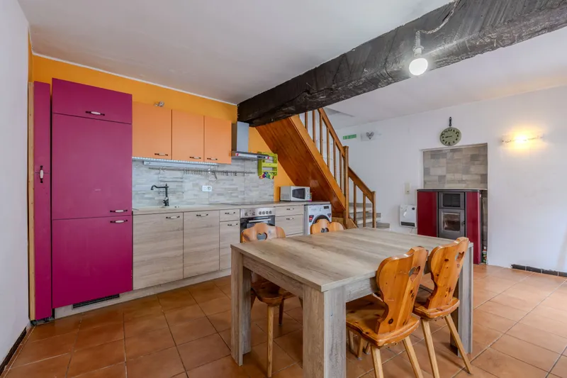 ACCOGLIENTE CASA DI 4.5 LOCALI CON ATELIER A PURASCA, foto 2