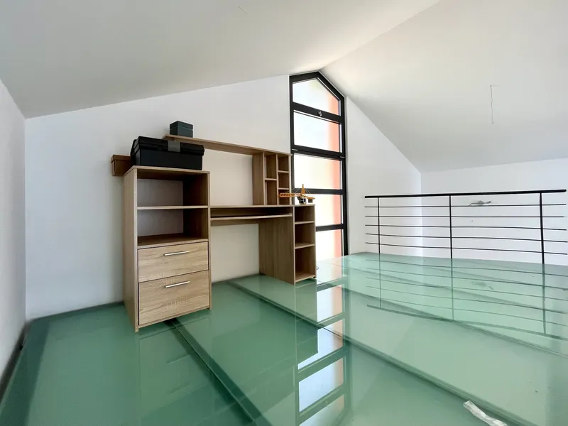 AFFITTASI CASA 3.5 LOCALI + STUDIO E VISTA LAGO A CADEMARIO, photo 5