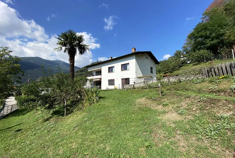 CASA BIFAMILIARE 8.5 LOCALI CON TERRENO EDIFICABILE A LAMONE, photo 2