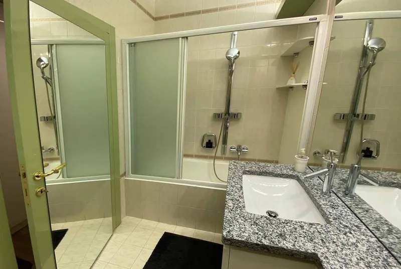 2.5 LOCALI CON VISTA LAGO E PISCINA RESIDENZIALE A LUGANO, foto 8