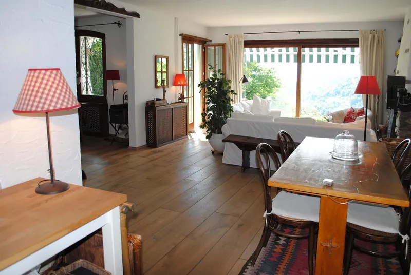 SPLENDIDA VILLA AMPLIABILE CON GIARDINO E PISCINA A BIOGGIO, foto 3