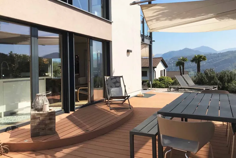CASA INDIPENDENTE CON GIARDINO E TERRAZZE VISTA LAGO A PURA, photo 2