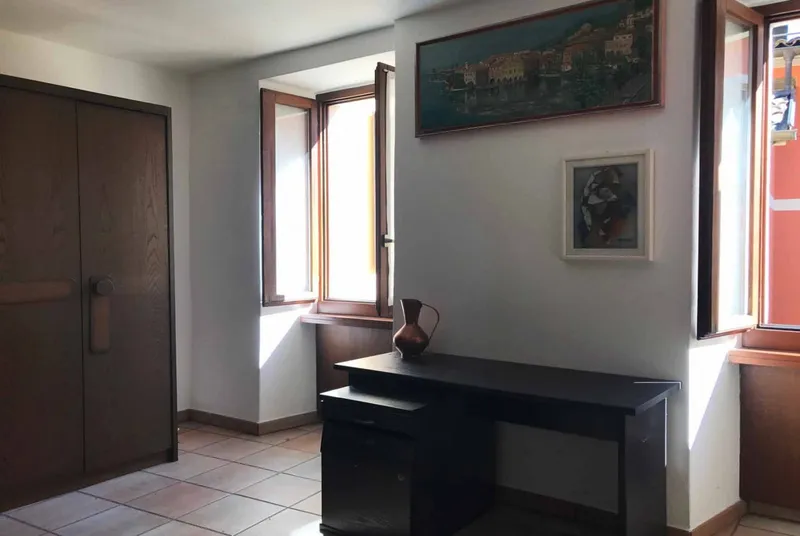 CARATTERISTICA CASA 4.5 LOCALI NEL NUCLEO DI MORCOTE, foto 12